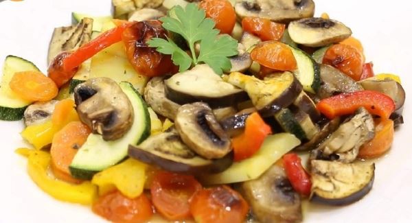 Запеченные овощи с грибами по-итальянски